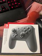 Switch pro controller - nieuw, Games en Spelcomputers, Spelcomputers | Nintendo Switch, Ophalen of Verzenden, Zo goed als nieuw