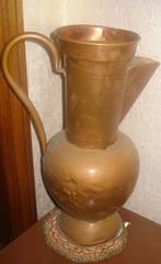 hele oude koperen kruik 44 cm H, Antiek en Kunst, Antiek | Brons en Koper, Ophalen of Verzenden, Koper