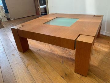 Design salontafel beschikbaar voor biedingen