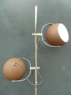 lampe de sol rétro design vintage lampadaire sur pied Herda, Maison & Meubles, Lampes | Lampadaires, Enlèvement, Métal