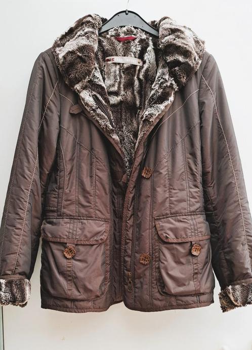 Korte winterjas voor dames - T38, Kleding | Dames, Jassen | Winter, Gedragen, Maat 38/40 (M), Bruin, Ophalen of Verzenden