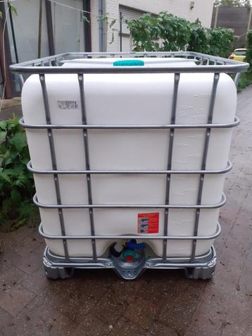 Ibc cuve, citerne 1000 litre  ANTI ALGUE ANTI UV  disponible aux enchères