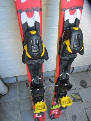 Alpine Ski's 1,58m Atomic  Redster race beschikbaar voor biedingen