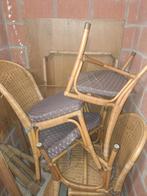 Gratis 4 stoelen van riet., Huis en Inrichting, Tafels | Eettafels, Ophalen, Zo goed als nieuw