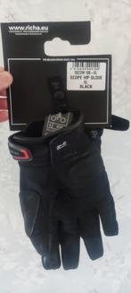 Richa scope, Ophalen, Handschoenen
