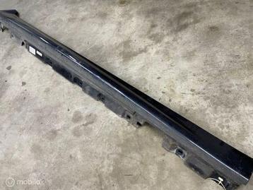 Zijskirt M Rechts BMW 5-serie Touring F10 51778048686 beschikbaar voor biedingen
