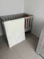 Baby bed met commode, Kinderen en Baby's, Kinderkamer | Complete kinderkamers, Ophalen, Zo goed als nieuw