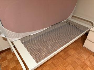 Bed - eenpersoonsbed 90x200cm - wit ijze beschikbaar voor biedingen
