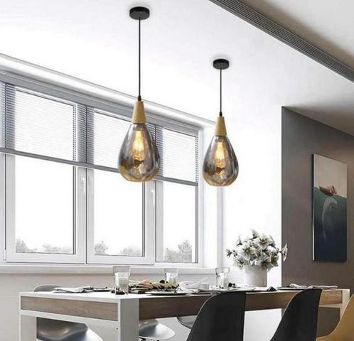 Lampe suspendue chromée E27 en forme de goutte d'eau + bois, Maison & Meubles, Lampes | Suspensions, Neuf, Verre, Enlèvement ou Envoi