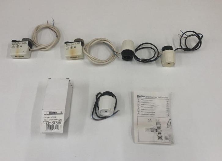 Thermomotor  Zonemotor Thermische Thermoaandrijving 4 stuks, Doe-het-zelf en Bouw, Verwarming en Radiatoren, Gebruikt, Thermostaat