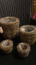 Mandjes voor bloemen nieuw, Huis en Inrichting, Woonaccessoires | Schalen en Manden, Ophalen, Zo goed als nieuw