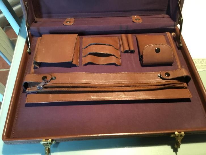 Briefkoffer leder, Handtassen en Accessoires, Koffers, Gebruikt, Ophalen