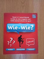 Wie is wie?, Hobby en Vrije tijd, Gezelschapsspellen | Overige, Ophalen of Verzenden, Gebruikt