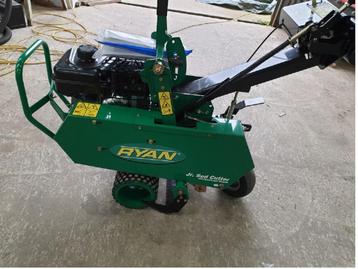 DEPLAQUEUSE DE GAZON RYAN JR 18 - 45 CM MOTEUR B&S 6.5 CV  beschikbaar voor biedingen