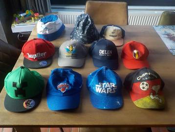 verzameling van 11 petten baseball caps hoedjes beschikbaar voor biedingen