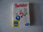 Kaartspel "Twister" in Nieuwe staat !, Hobby en Vrije tijd, Een of twee spelers, Ophalen of Verzenden, Nieuw, Hasbro