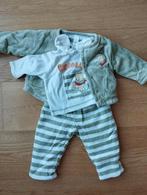 Pyjama hiver Winnie The Pooh Taille 62 / 3 mois, Enfants & Bébés, Vêtements de bébé | Taille 62, Enlèvement, Utilisé, Garçon ou Fille