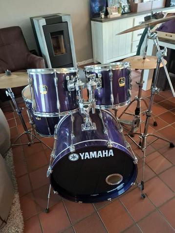Yamaha stage custom advantage compleet drumstel + drum kruk 