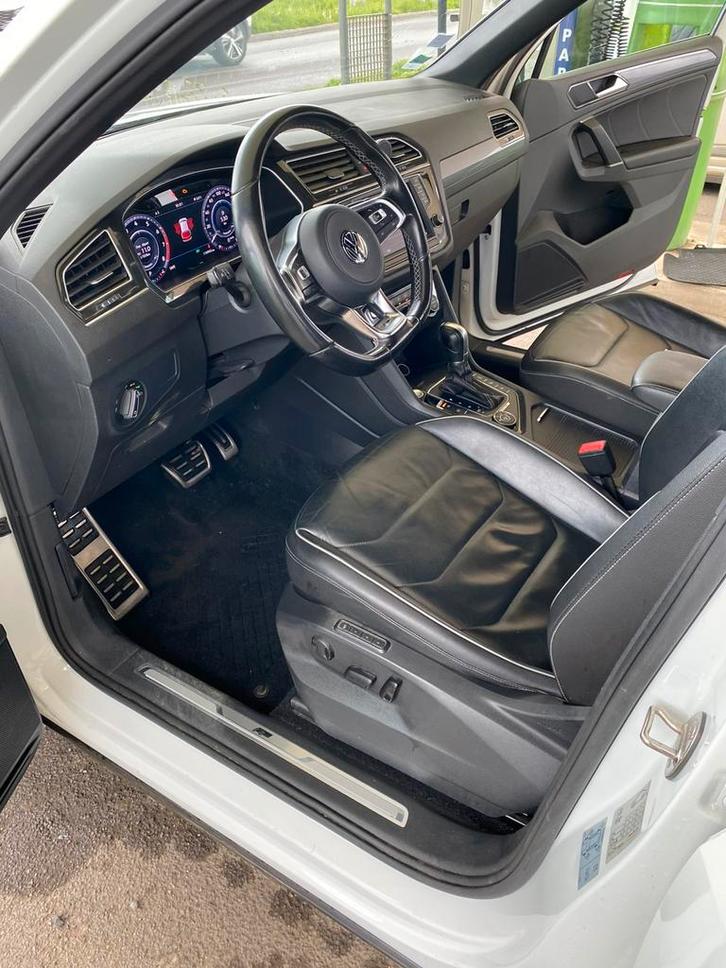 Tiguan 2l tsi, Auto's, Volkswagen, Bedrijf, Tiguan, Achteruitrijcamera, Benzine, SUV of Terreinwagen, 5 deurs, Automaat, Wit, Zwart