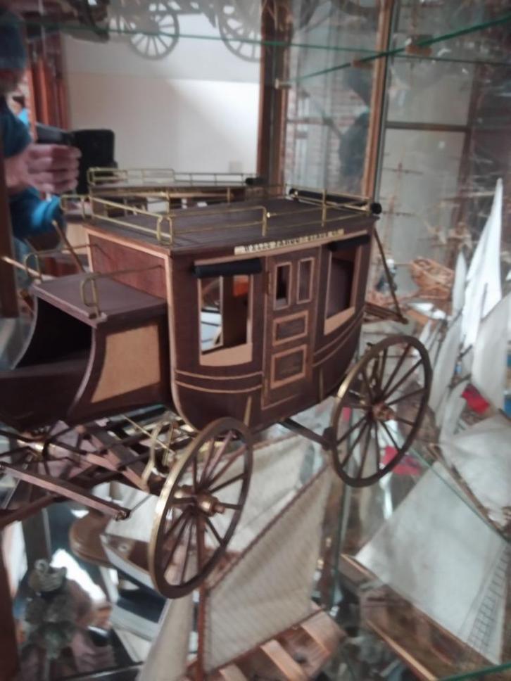 schaalmodel postkoets en huifkar, Hobby en Vrije tijd, Modelbouw | Auto's en Voertuigen, Zo goed als nieuw, Overige typen, Groter dan 1:32