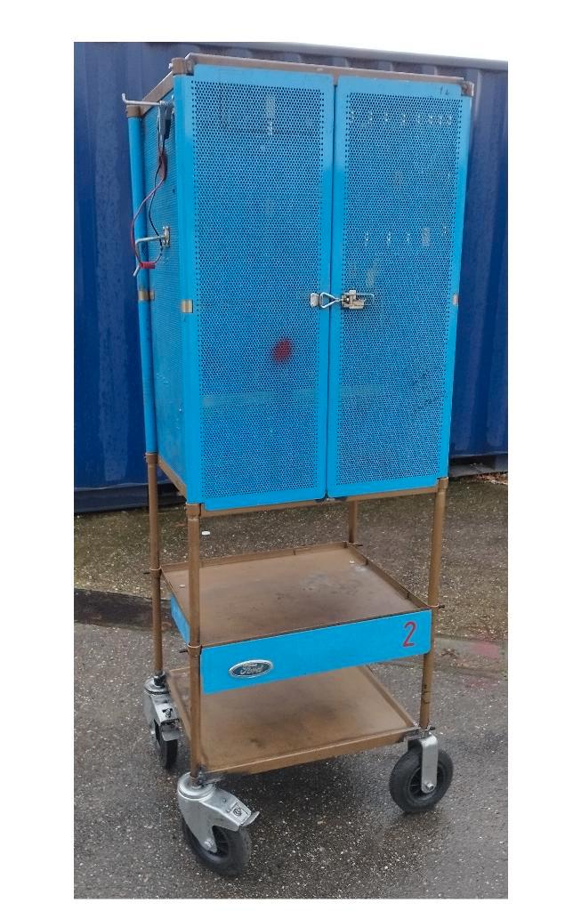 mobile Prof. Armoire de rangement avec plaques murales, Bricolage & Construction, Établis, Comme neuf, Enlèvement ou Envoi