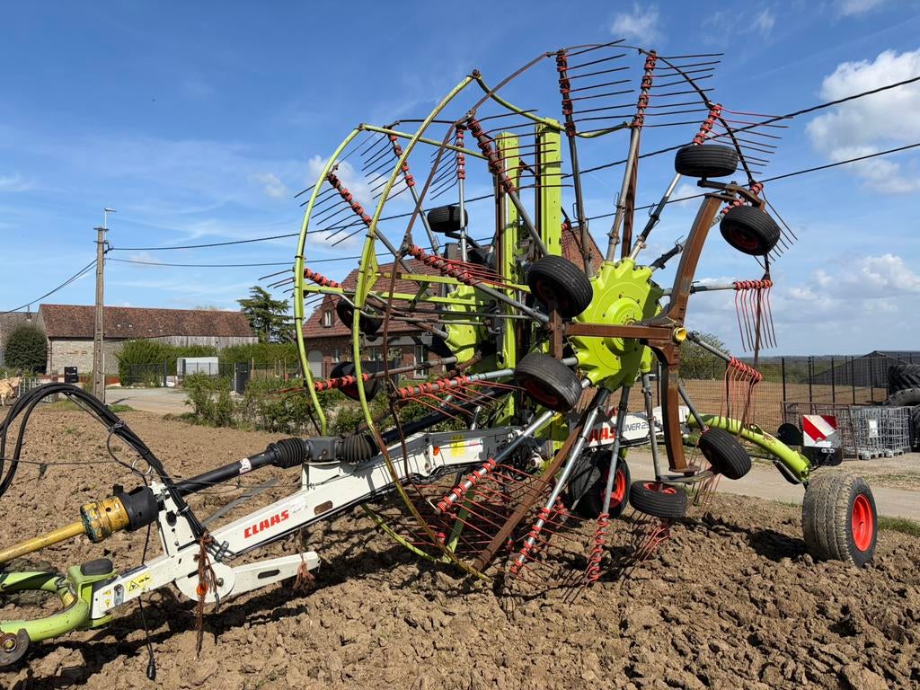 Claas liner 2900 dubbele hark, Ophalen