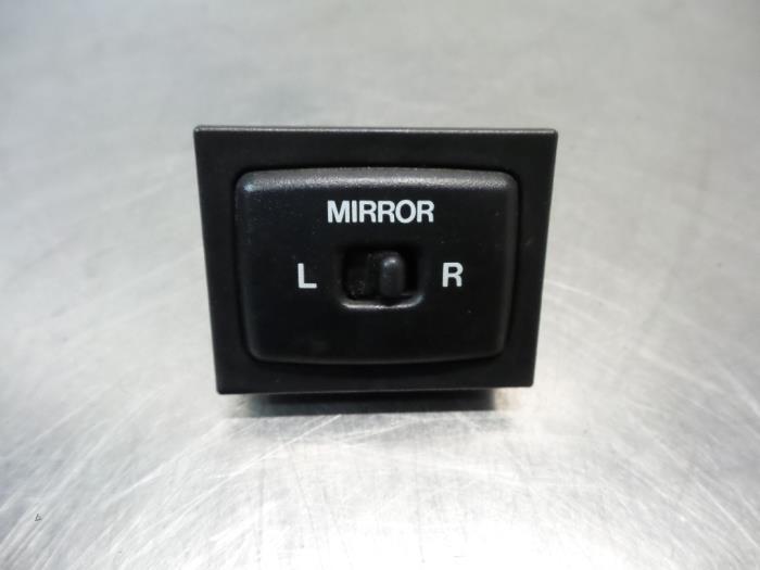 Spiegel Schakelaar van een Suzuki Swift (Swift 96-), Auto-onderdelen, Dashboard en Schakelaars, Suzuki, Gebruikt, Ophalen of Verzenden