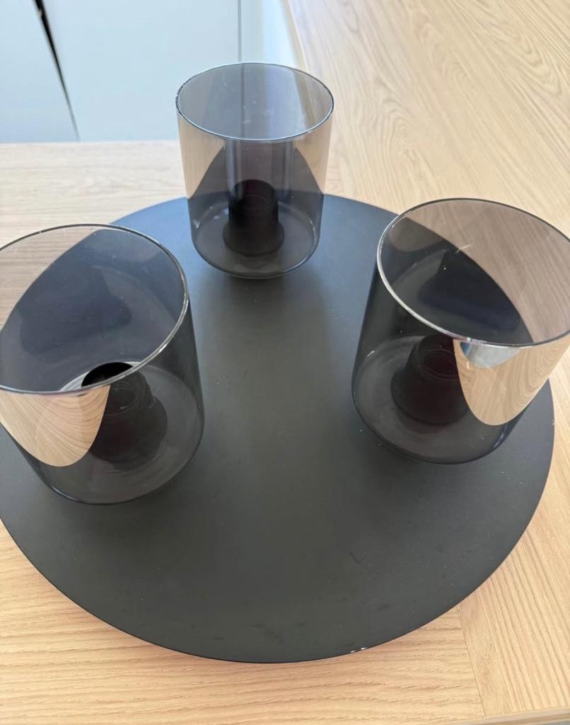 Plafonnier 3 globes noir, Maison & Meubles, Lampes | Plafonniers, Comme neuf, Verre, Métal, Enlèvement