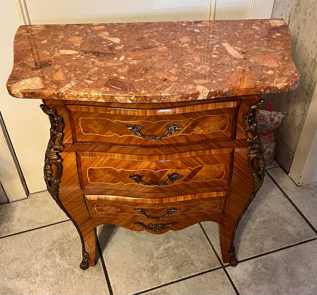 Kastje bombe ladenkast met marmer blad , L kastje:55,50 cm, Ophalen