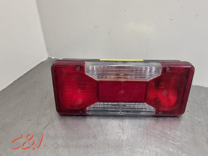 Achterlicht links van een Iveco New Daily, Auto-onderdelen, Verlichting, Gebruikt, -, Overige automerken, -