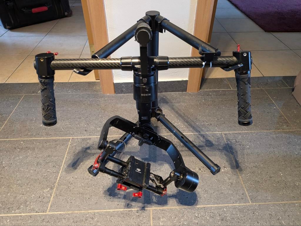 DJI Ronin-m 3 axis gimbal + Lightbridge, Hobby en Vrije tijd, Modelbouw | Radiografisch | Helikopters en Quadcopters, Ophalen of Verzenden