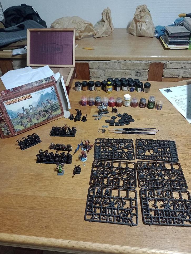 Warhammer Fantasy,gemengd dwergleger+ accessoires., Hobby en Vrije tijd, Wargaming, Gebruikt, Warhammer, Figuurtje(s), Met verf