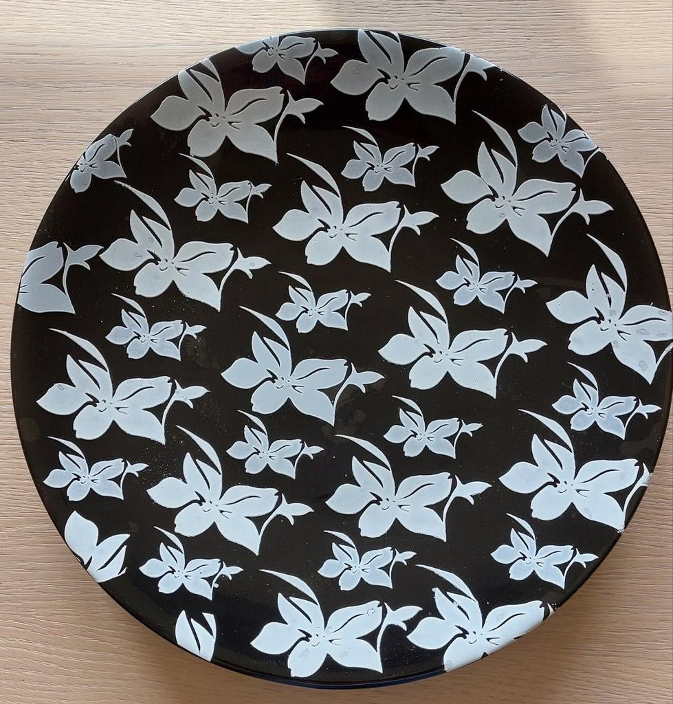 Stenen schaal met bloemmotief, 46 cm doorsnee., Ophalen, Schaal