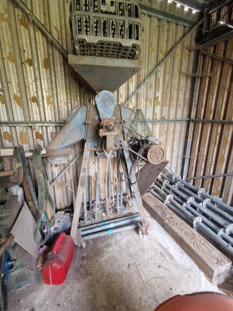 Graanmolen 380V, Articles professionnels, Agriculture | Outils, Élevage, Technique d'alimentation, Enlèvement