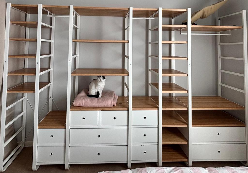 Ikea open kledingkast - ELVARLI, Huis en Inrichting, Ophalen, Zo goed als nieuw