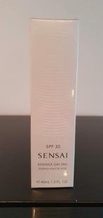 NEUF !! Essence voile de jour SENSAI avec SPF 30 (40ml), Bijoux, Sacs & Beauté, Enlèvement, Neuf, Tout le visage, Maquillage