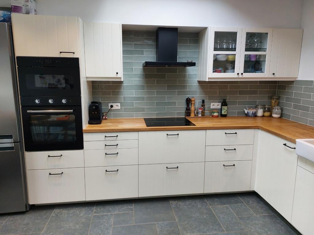 Cuisine avec appareils, Enlèvement