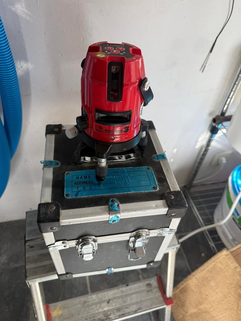 Futech laser multicross 3 super vision, Enlèvement, Comme neuf