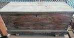 Grote antieke houten kist