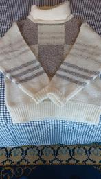 Nouveau pull pour femme. Moyen, Enlèvement