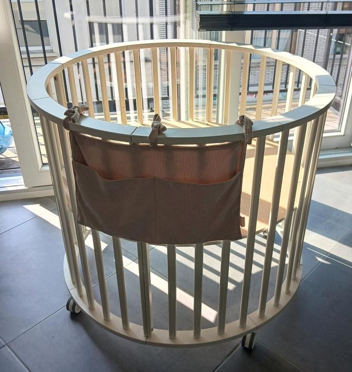 Baby park / baby box - Rond, op wieltjes, Enfants & Bébés, Parcs, Rond, Roulettes, Enlèvement