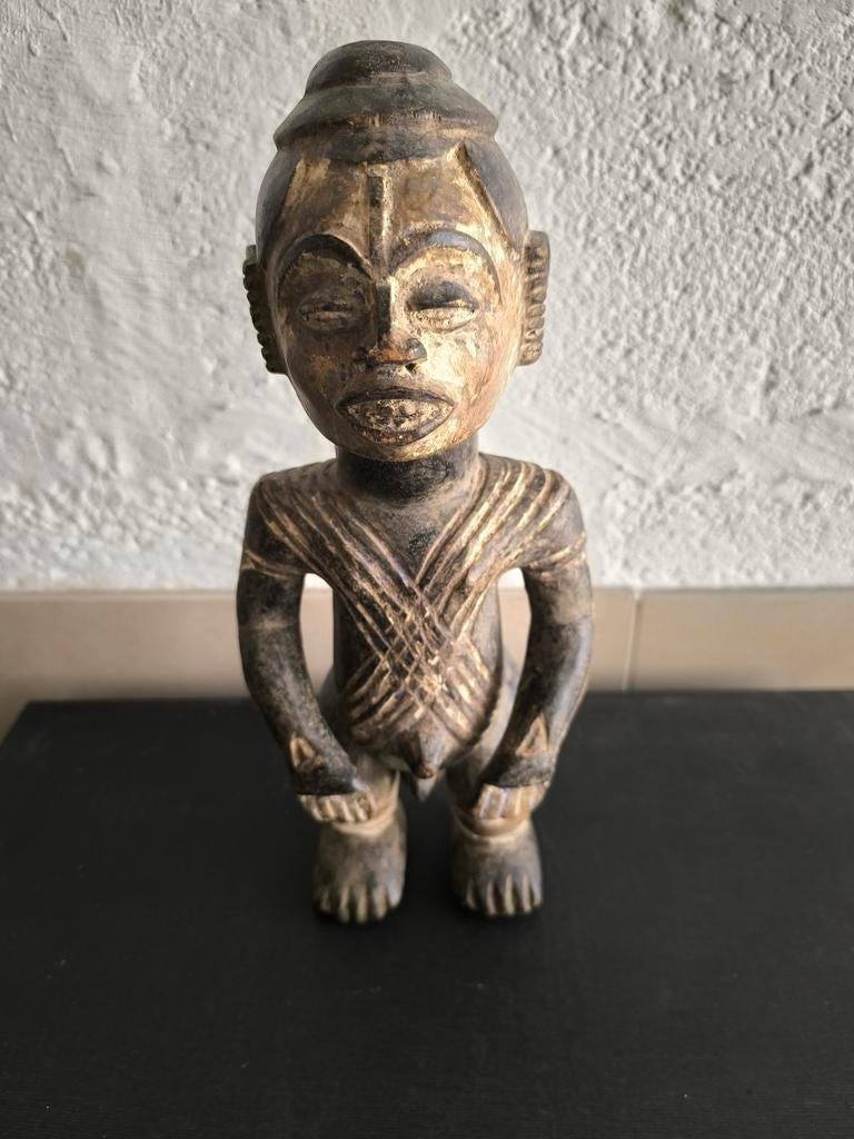 Statue africaine, Enlèvement