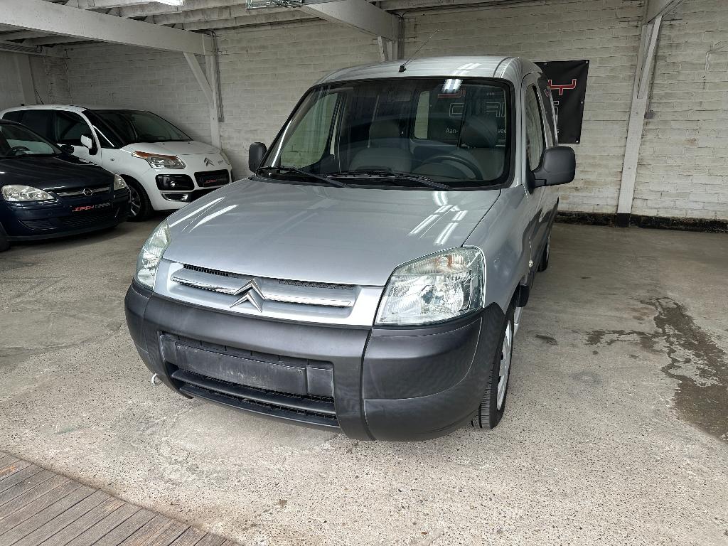 Citroën Berlingo *Lichte vracht!* (Gekeurd voor verkoop!), Auto's, Voorwielaandrijving, 4 deurs, Stof, 4 cilinders