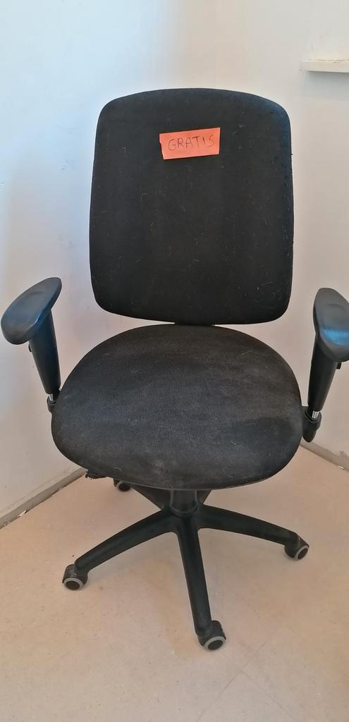Gratis bureaustoel verstelbaar (hoogte, rug, armleuning), Huis en Inrichting, Bureaustoelen, Bureaustoel, Ophalen