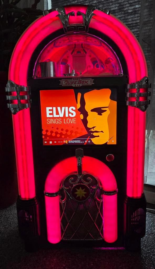 Gave jukebox met 15inch beeldscherm, wifi,bleutooth,LED enzź, Verzamelen, Automaten | Jukeboxen, Ophalen