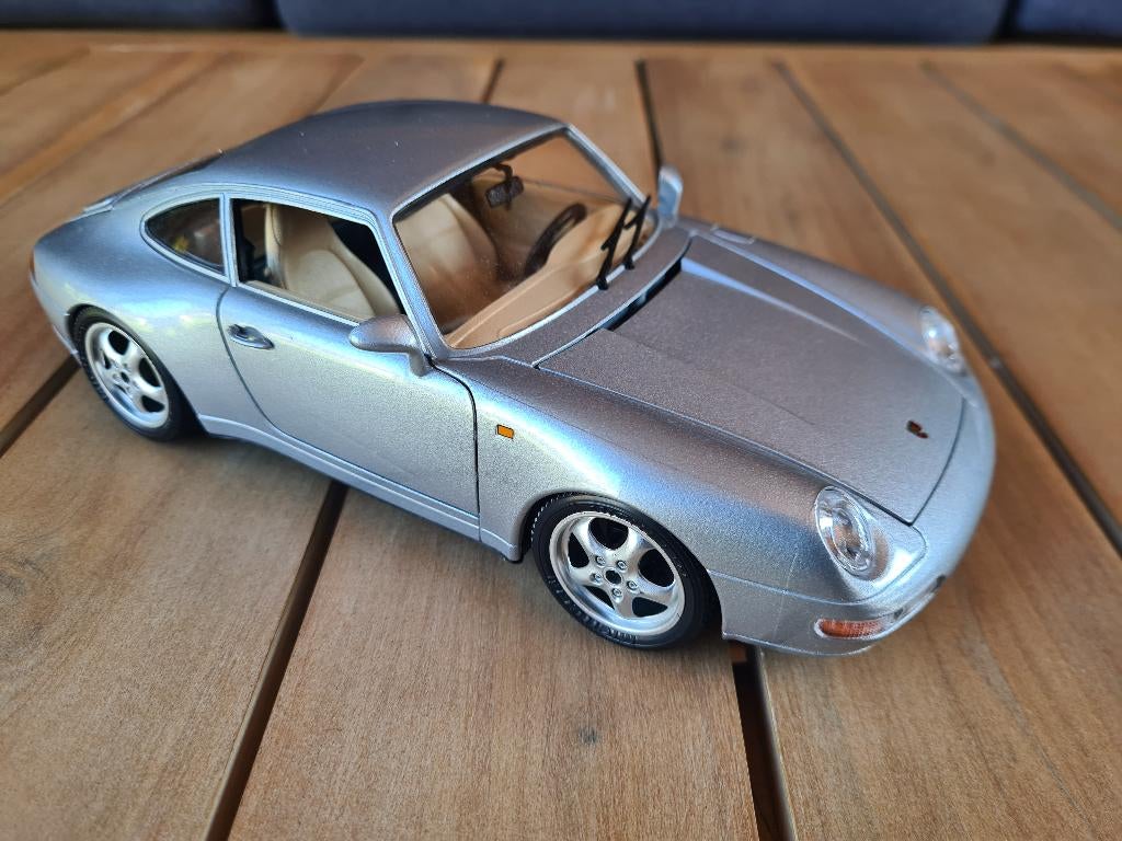 Porsche 911 Carrera (1993), Hobby en Vrije tijd, Modelauto's | 1:18, Ophalen
