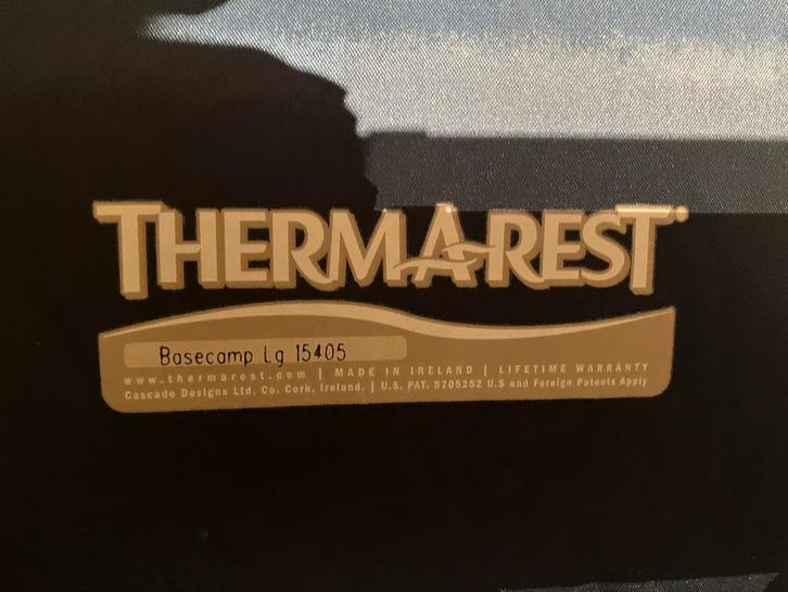 Thermorest basecamp slaapmatje  Lg15405 (196X64CM), Caravans en Kamperen, Luchtbedden, Zo goed als nieuw, Ophalen