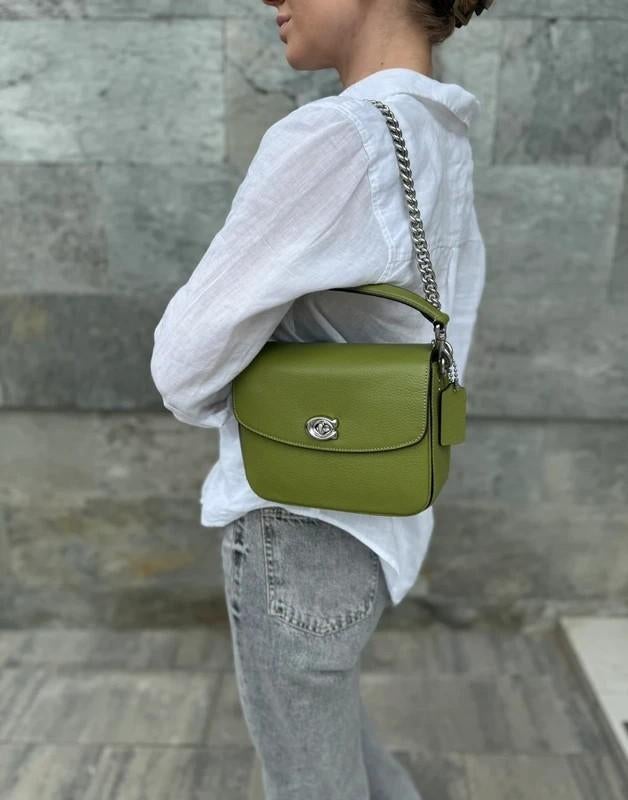 Coach Cassie groene tas - nieuw met labels, Handtassen en Accessoires, Tassen | Schoudertassen, Nieuw, Leer, Ophalen of Verzenden