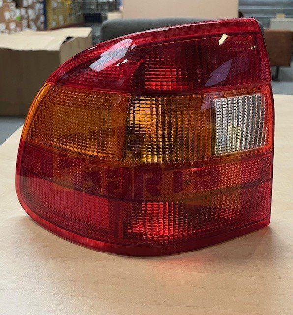 Opel Astra F (-9/94) achterlicht Links (oranje/rood) (Cabrio, -, -, Opel, Nieuw