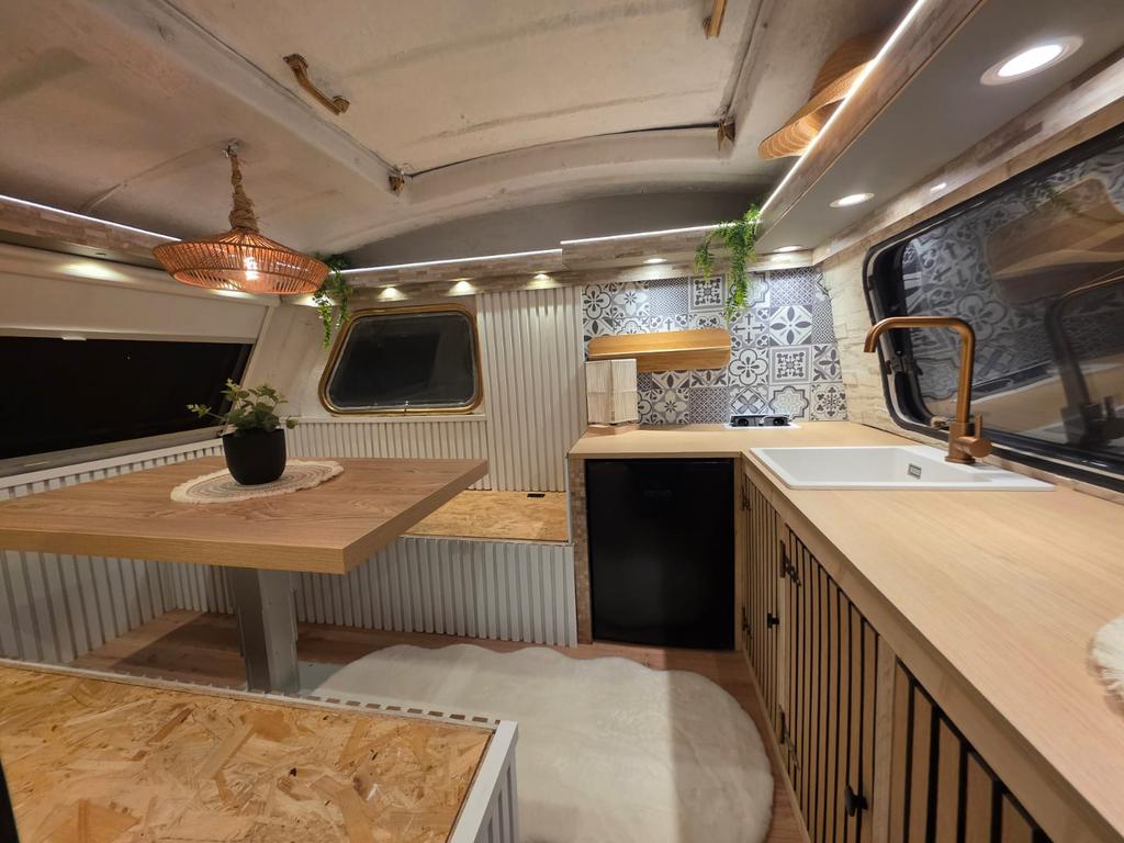 TE HUUR: Retro caravan -750kg, Caravans en Kamperen, Caravanaccessoires, Ophalen of Verzenden